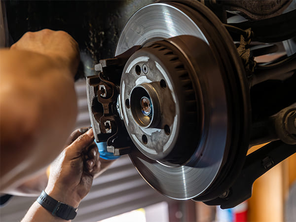 Signs Your Car Needs Brake Service